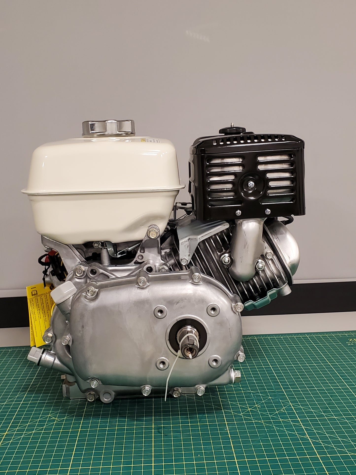 Honda Horizontal OHV Engine - 270cc GX series - GX270UT2XRA2