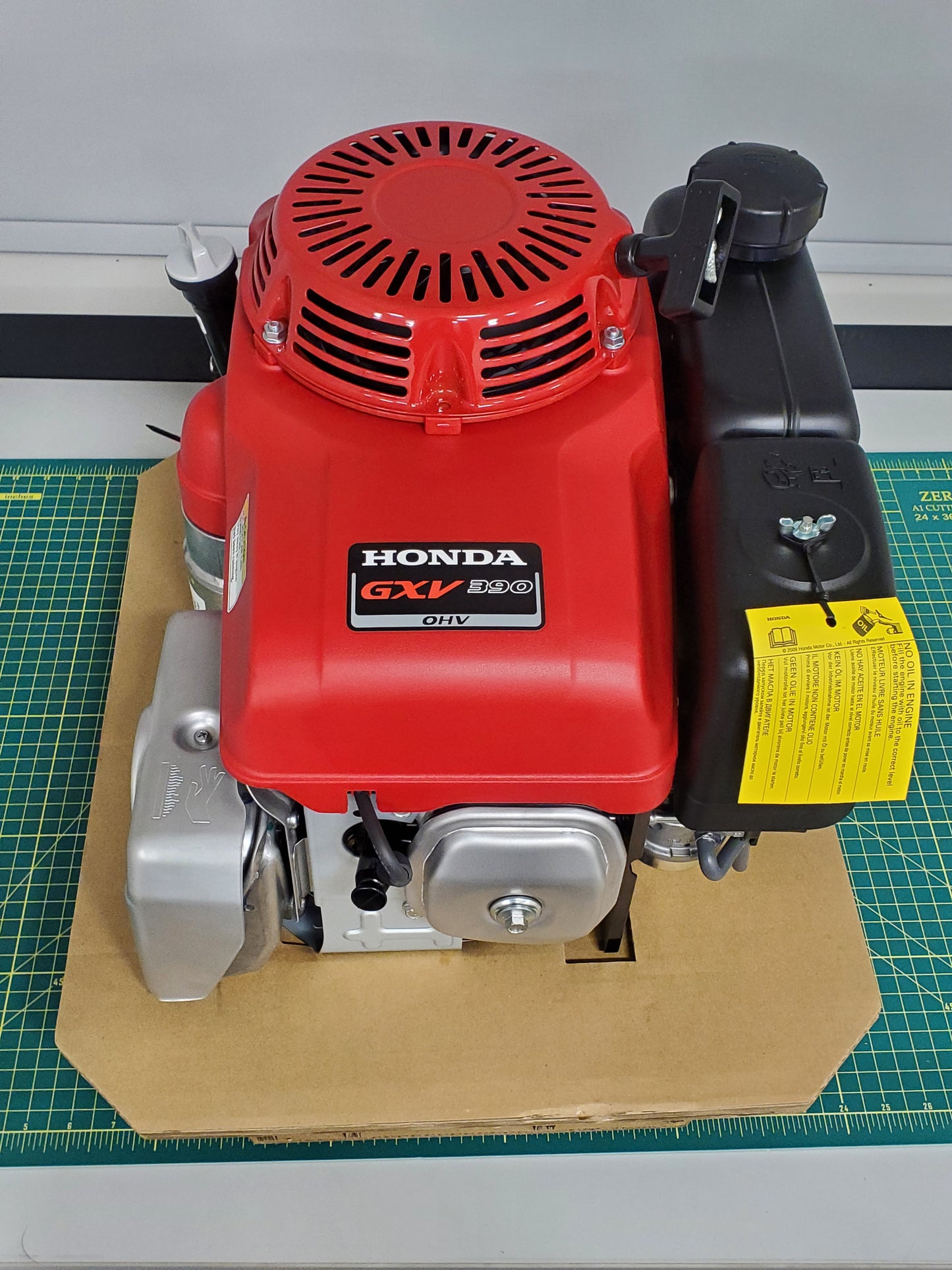 Honda Vertical OHV Engine with Electric Start - 389cc, GXV Series - GXV390UT1DEX3